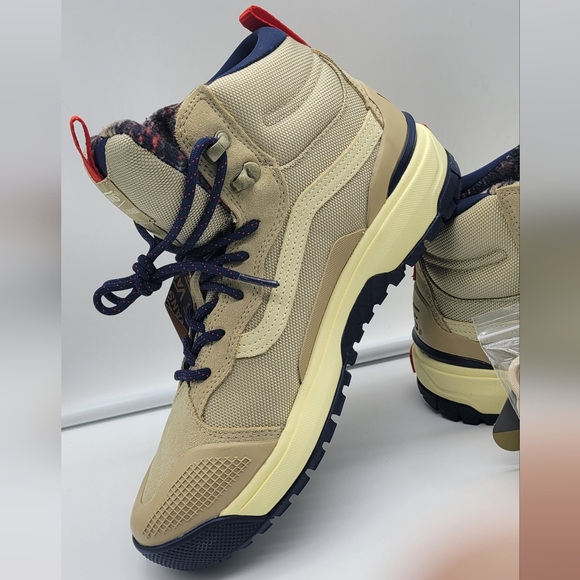 NEW Vans UltraRange MTE 2 EXO High - Picture 5 of 12